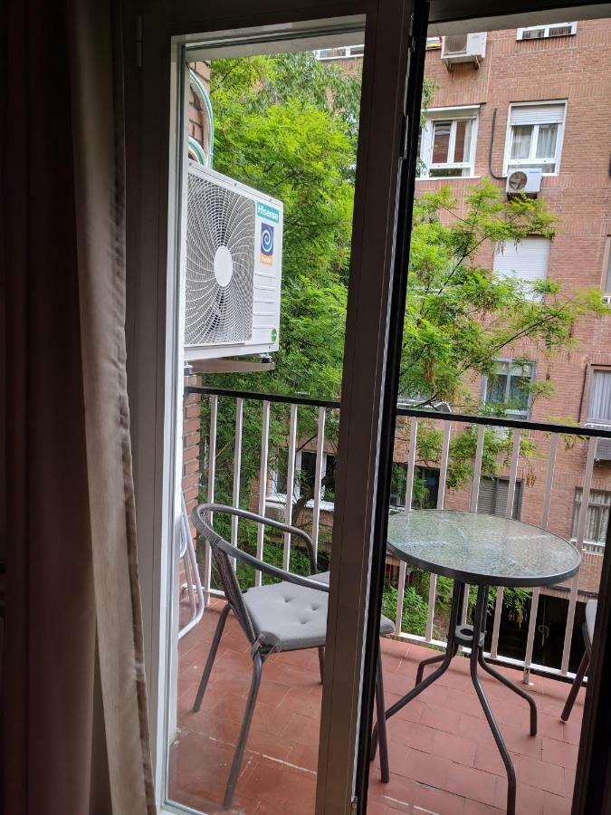 Gran Apartamento Cerca De Atocha Daire Madrid Dış mekan fotoğraf